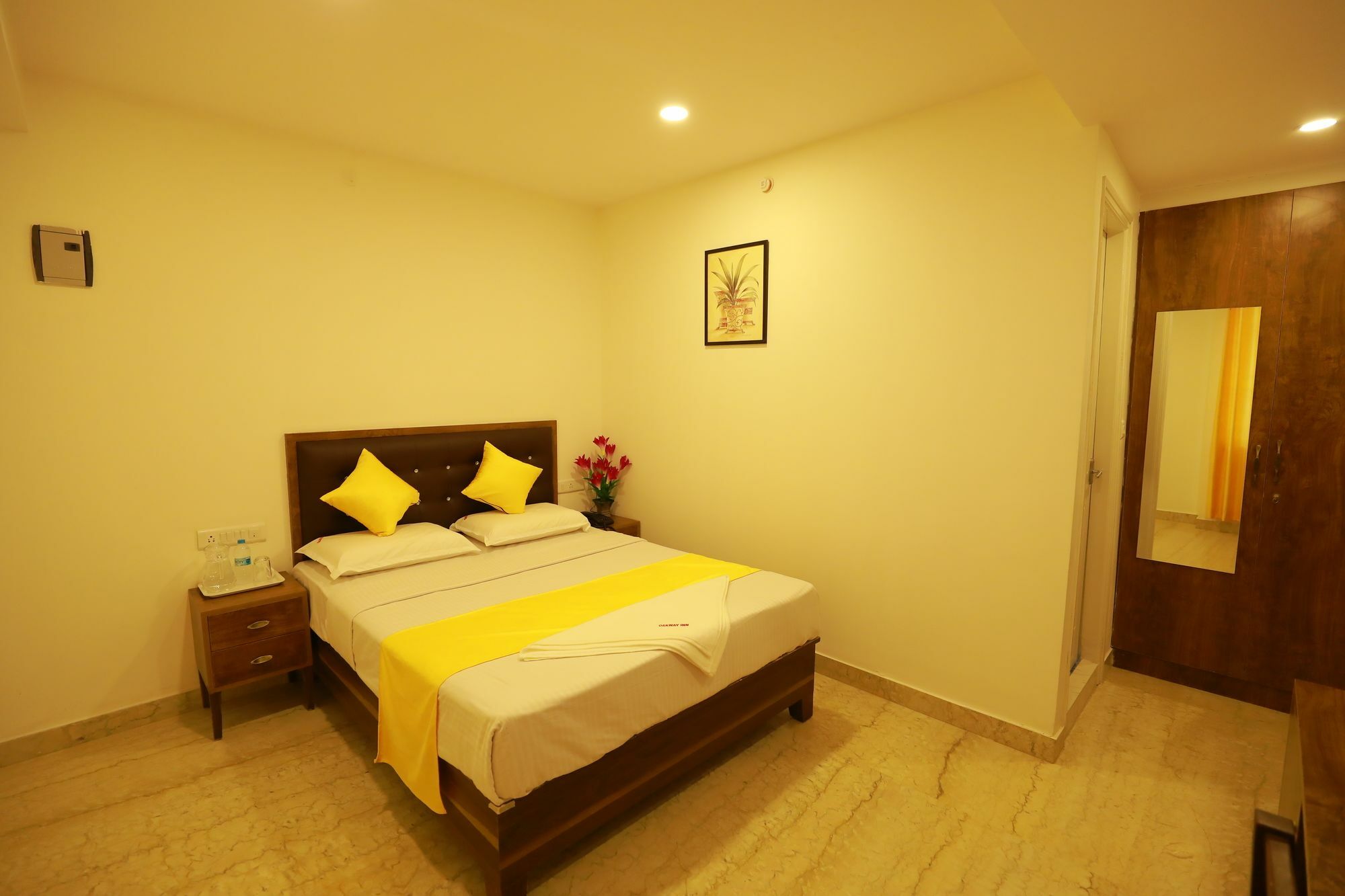 FabHotel Oakwey Inn Indiranagar Bangalore Bagian luar foto